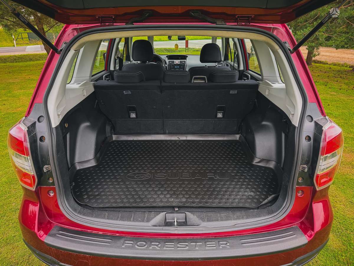 Subaru Forester 2014 — фото 12