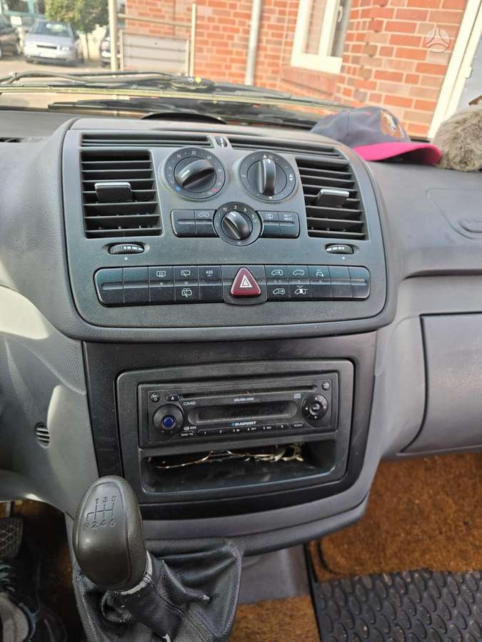 Mercedes-Benz Vito 2006 — салон