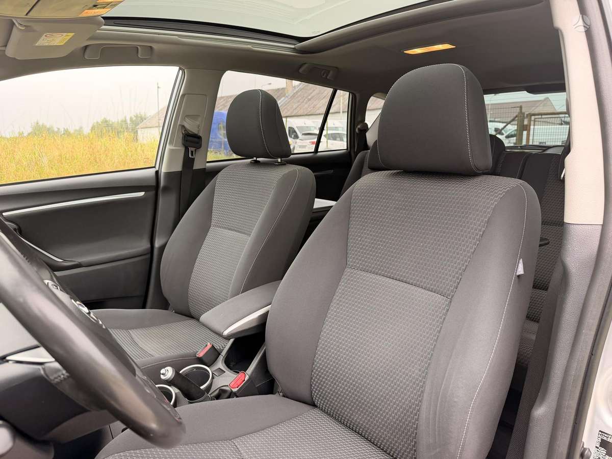 Toyota Verso 2015 — photo 12