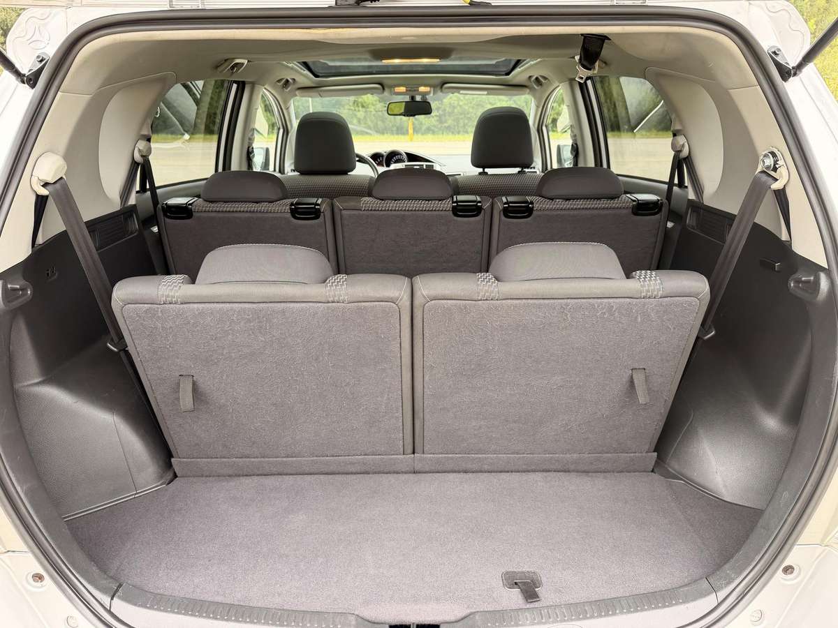 Toyota Verso 2015 — photo 17