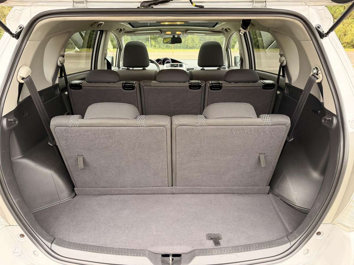Toyota Verso 2015 — photo 17