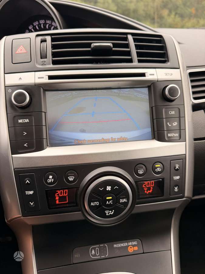 Toyota Verso 2015 — photo 23