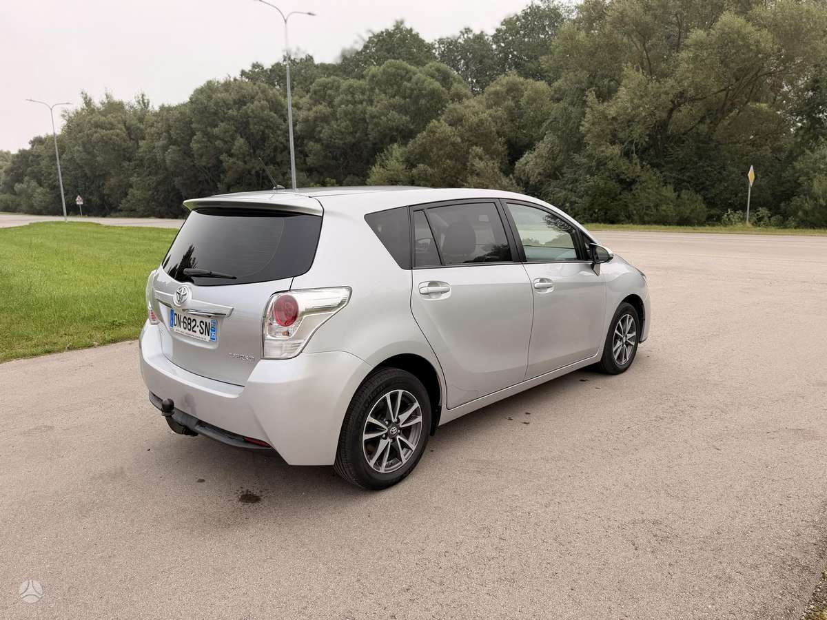 Toyota Verso 2015 — photo 5