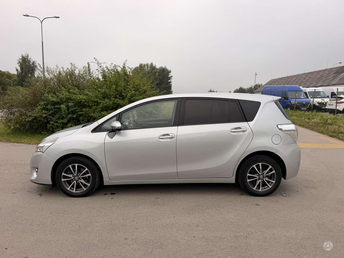 Toyota Verso 2015 — photo 7