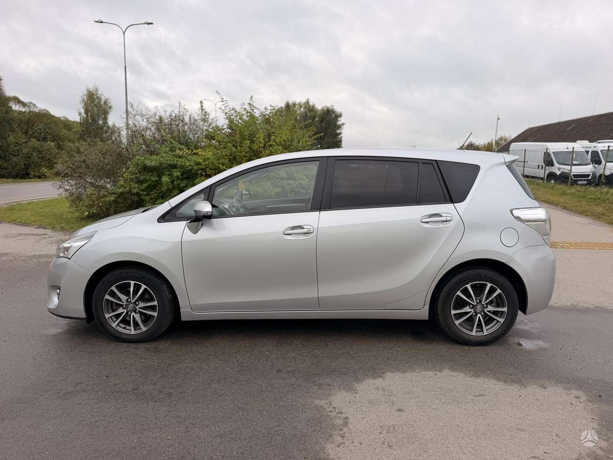 Toyota Verso 2015 — photo 7