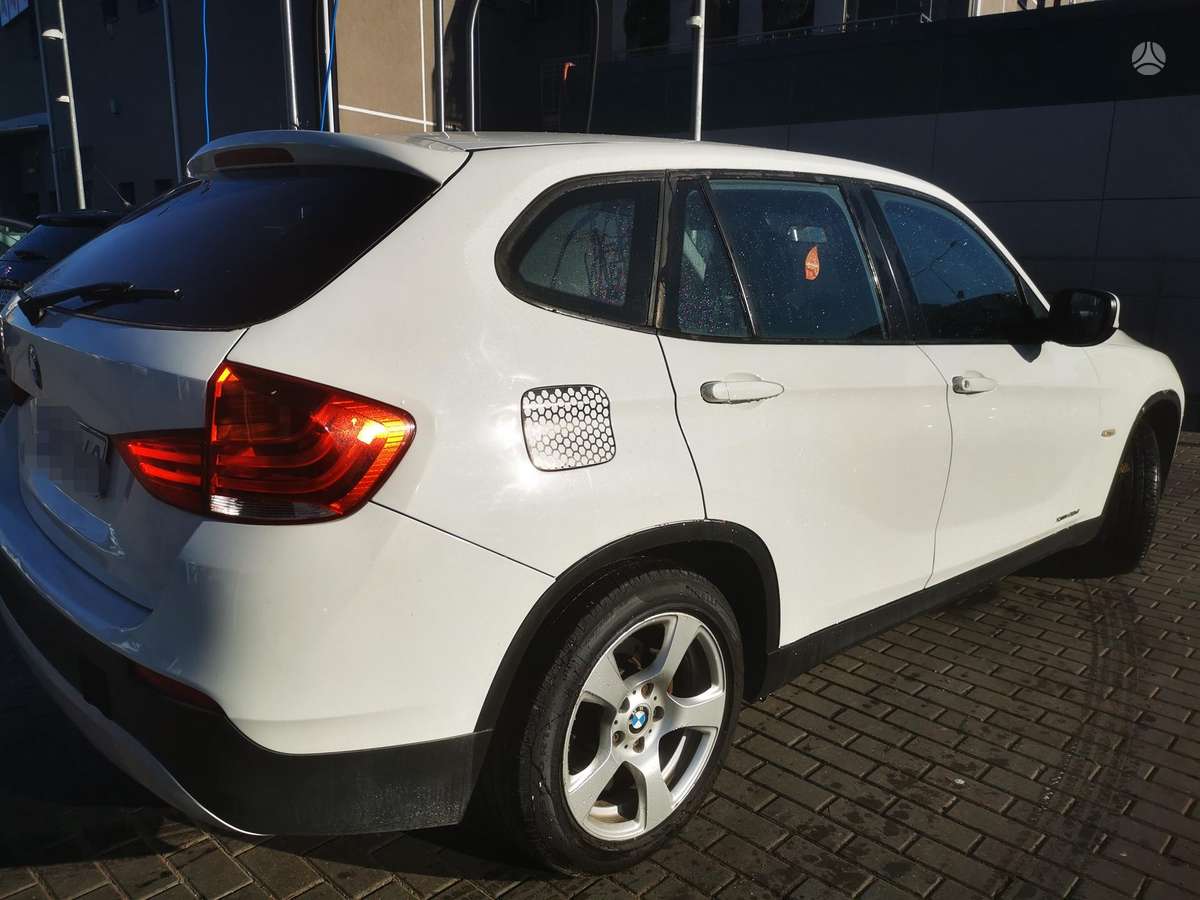 BMW X1 2012 — фото 6