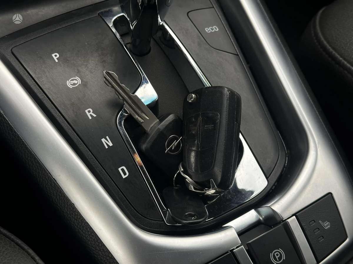 Opel Antara 2012 — фото 16