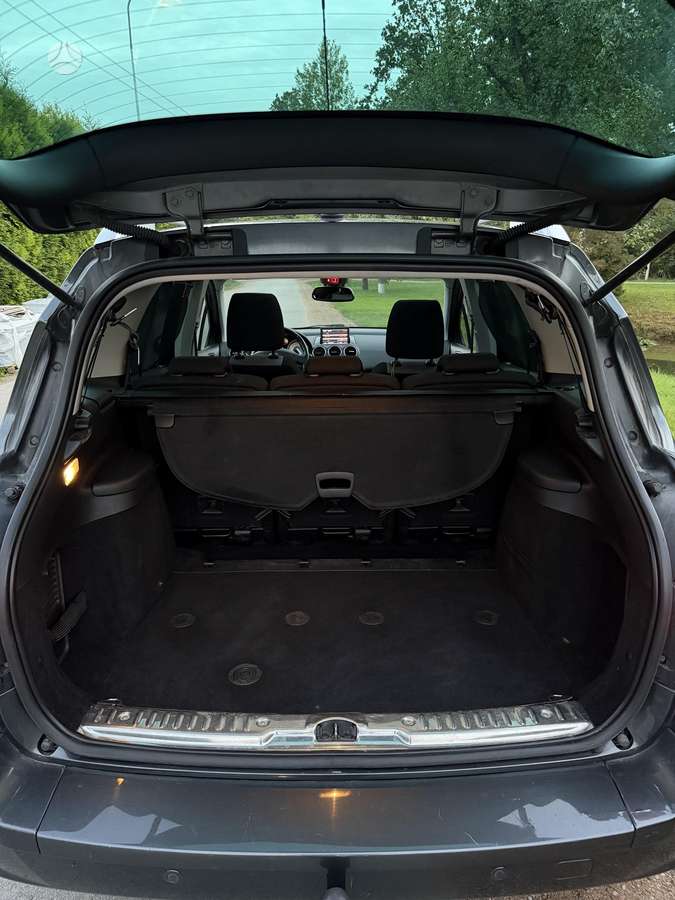Peugeot 308 2012 — photo 26