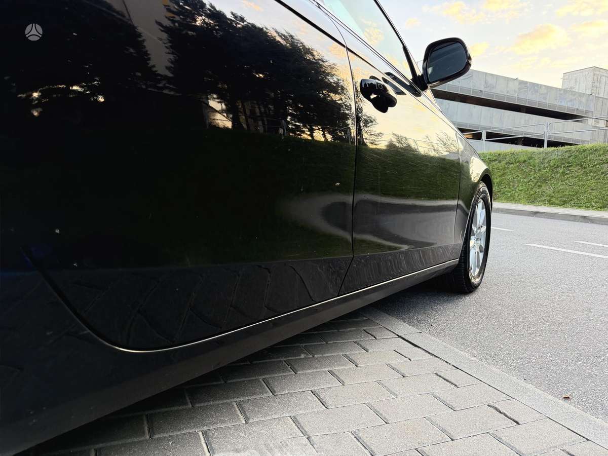 Audi A4 2011 — фото 9