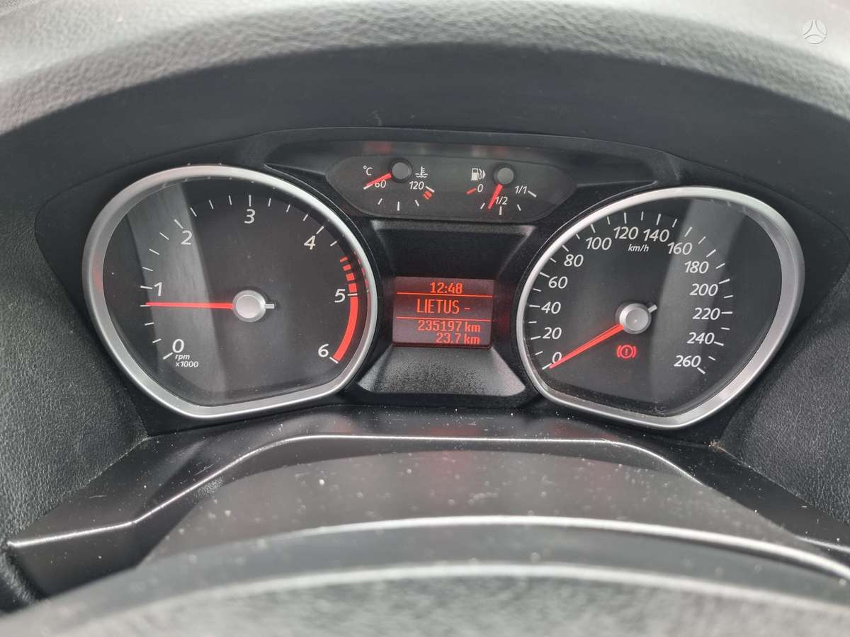 Ford S-MAX 2010 — photo 21