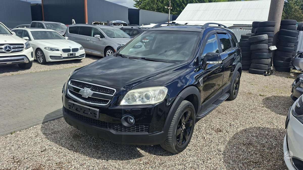 Chevrolet Captiva 2007 — rear view