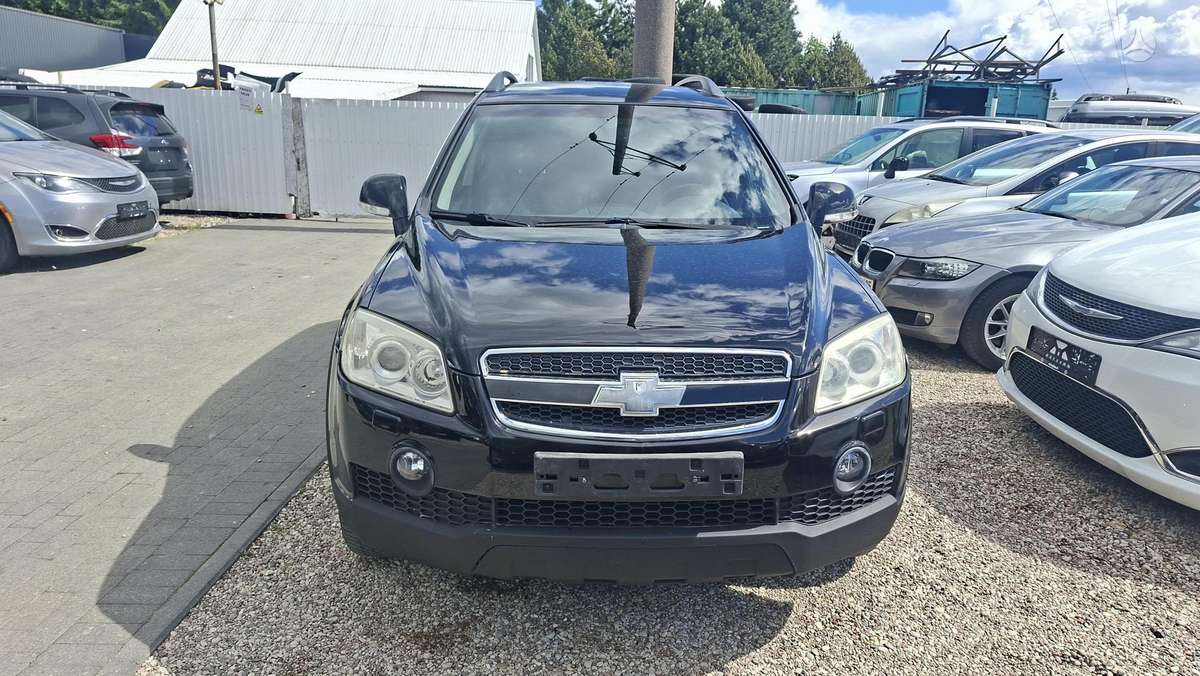 Chevrolet Captiva 2007 — engine 2000 cm³, 150 HP (110kW)