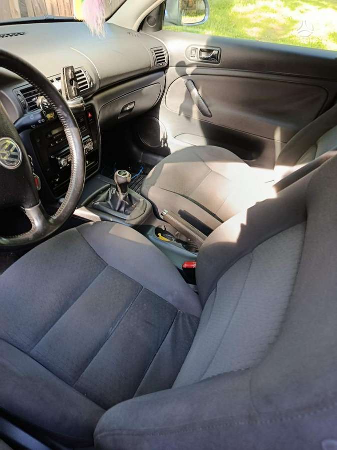 Volkswagen Passat 2005 — engine 2496 cm³, 179 HP (132kW)
