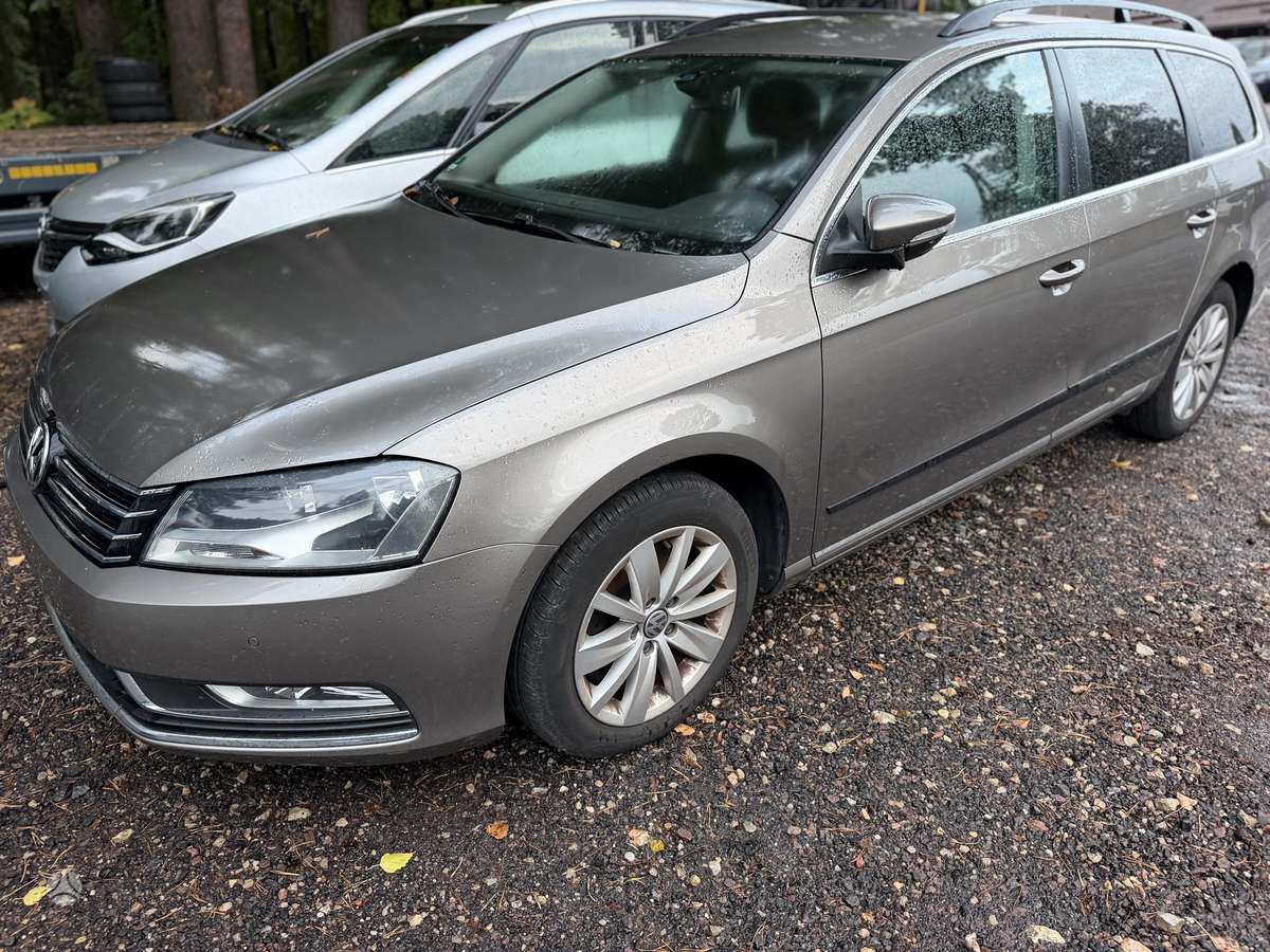 Volkswagen Passat 2011 — vehicle for AFU Ukraine