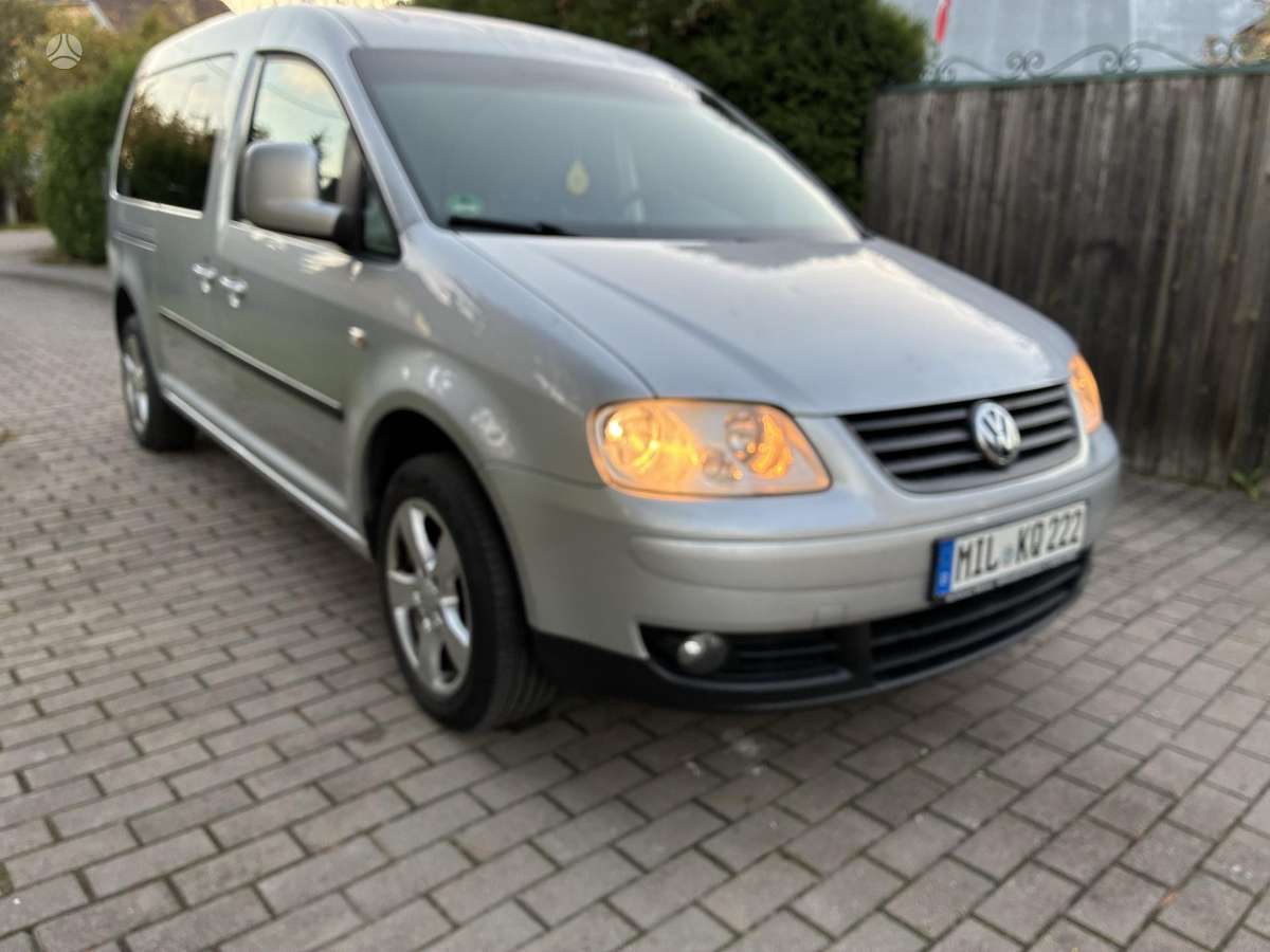 Volkswagen Caddy 2010 — салон