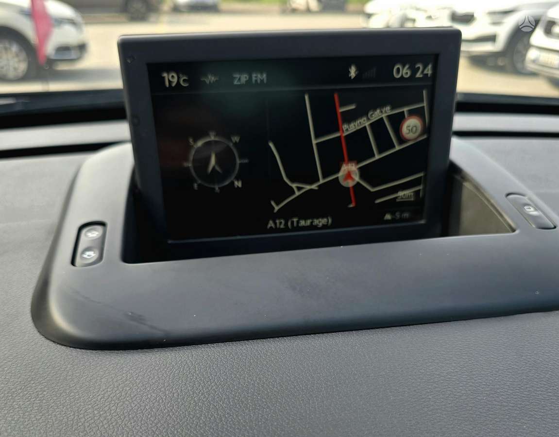 Peugeot 3008 2015 — photo 18