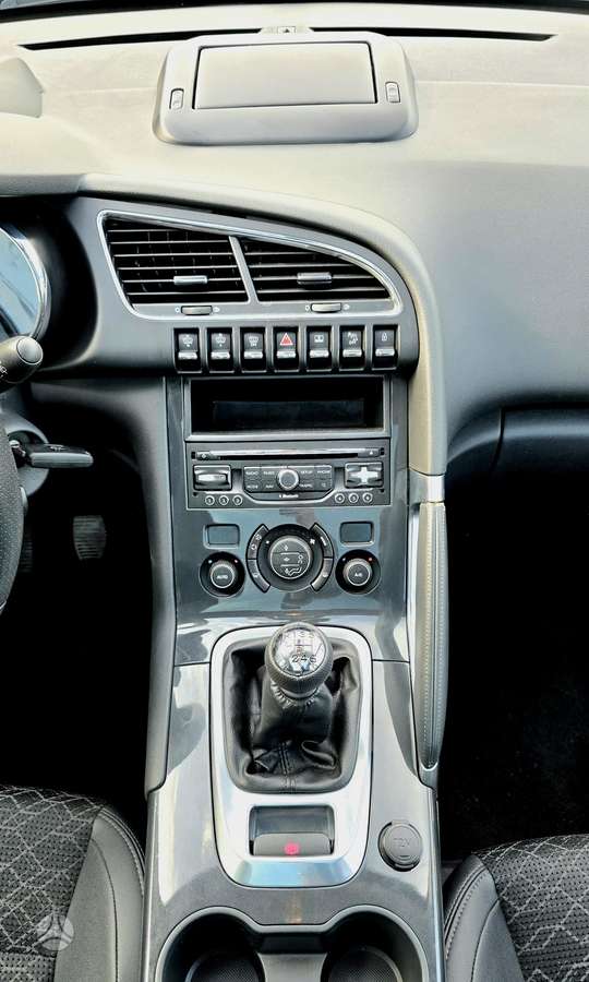 Peugeot 3008 2015 — photo 19