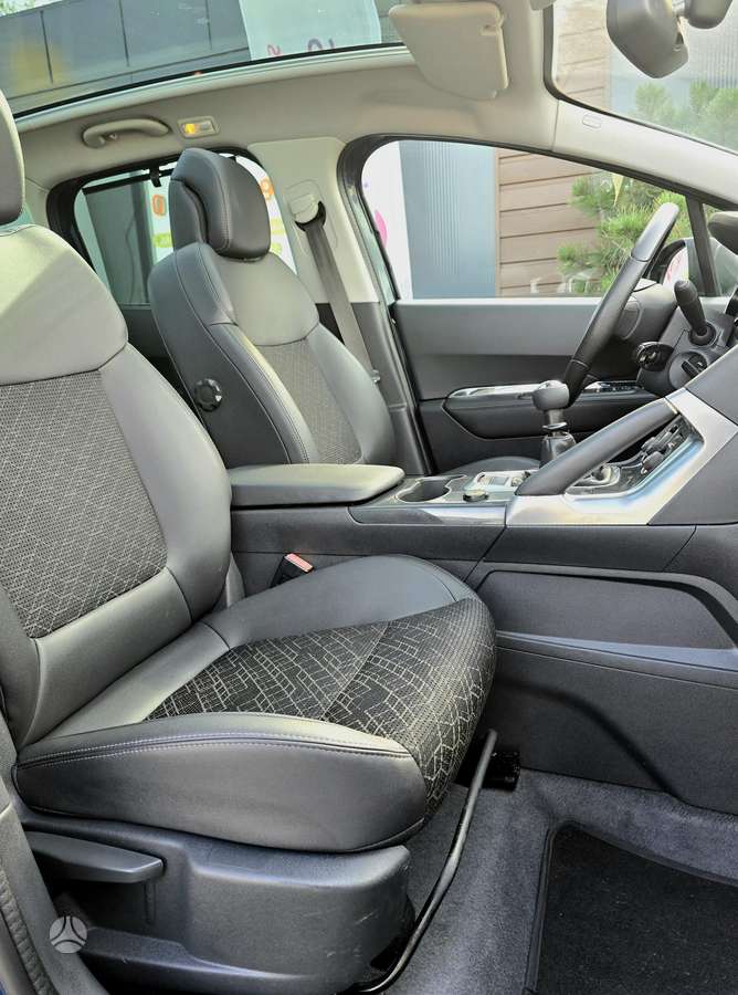 Peugeot 3008 2015 — photo 24