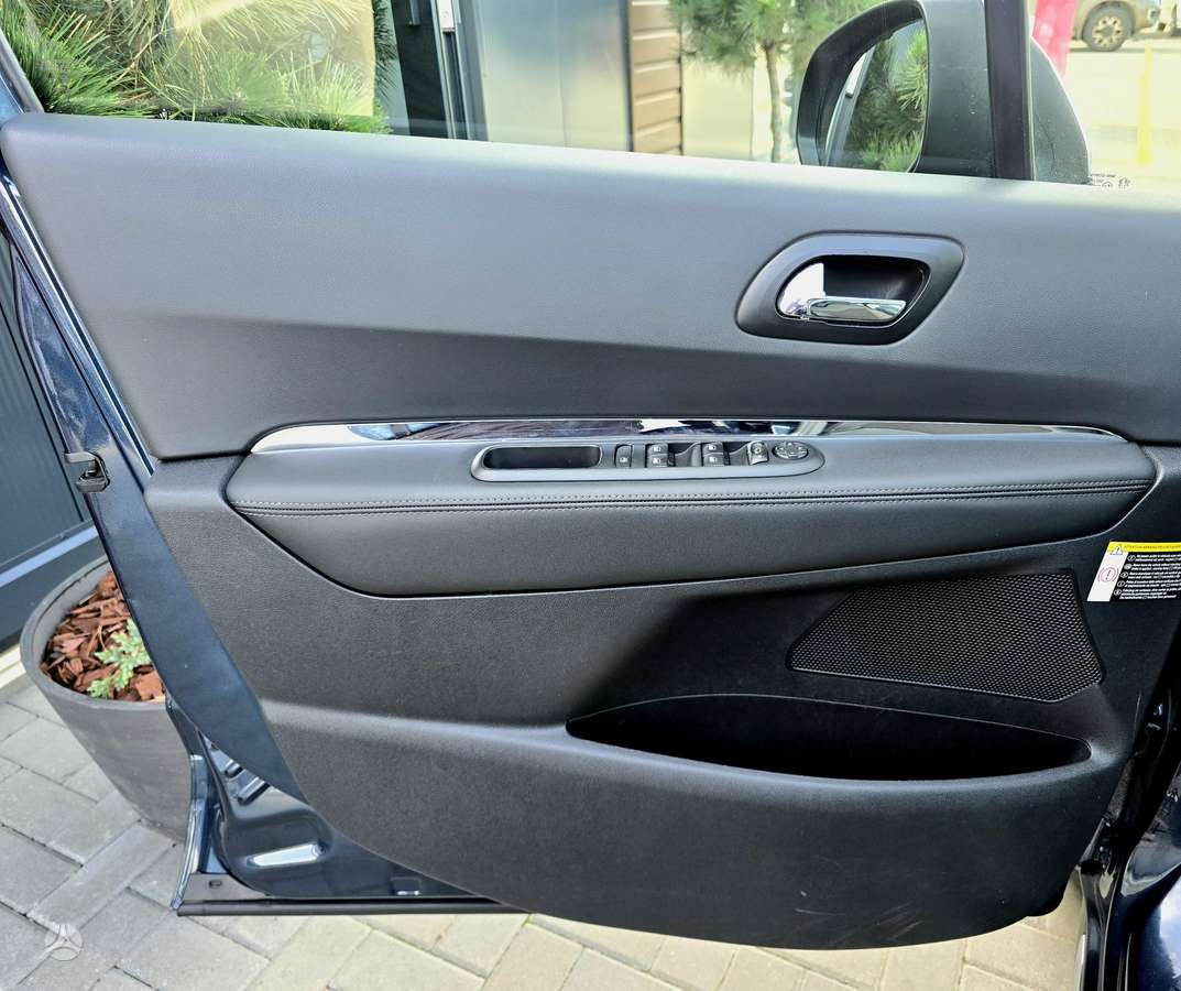 Peugeot 3008 2015 — photo 29