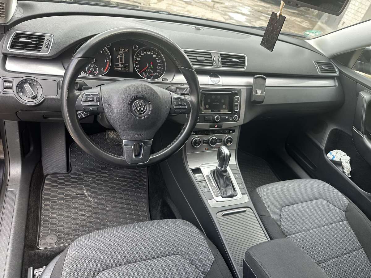 Volkswagen Passat 2013 — photo 8