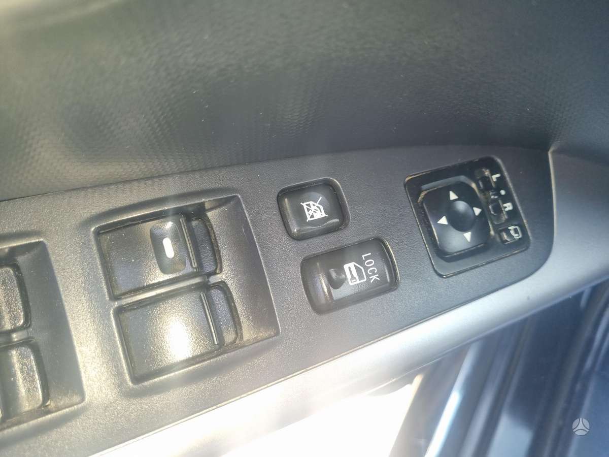 Peugeot 4007 2009 — photo 13