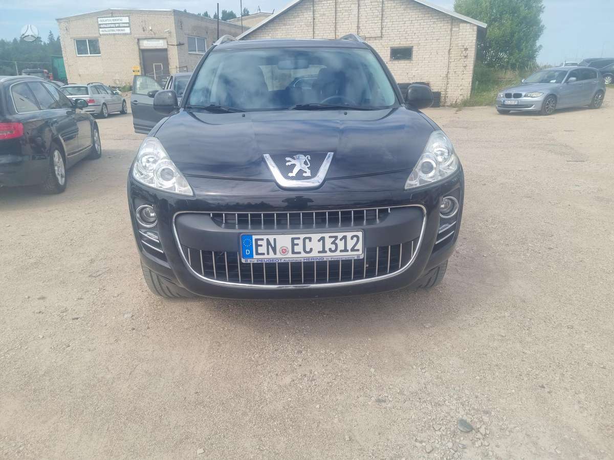 Peugeot 4007 2009 — rear view