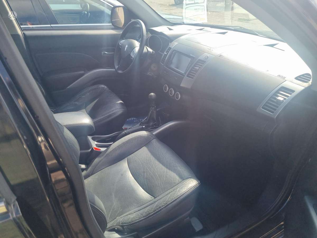 Peugeot 4007 2009 — photo 7