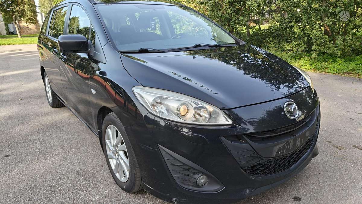 Mazda 5 2011 — вигляд ззаду