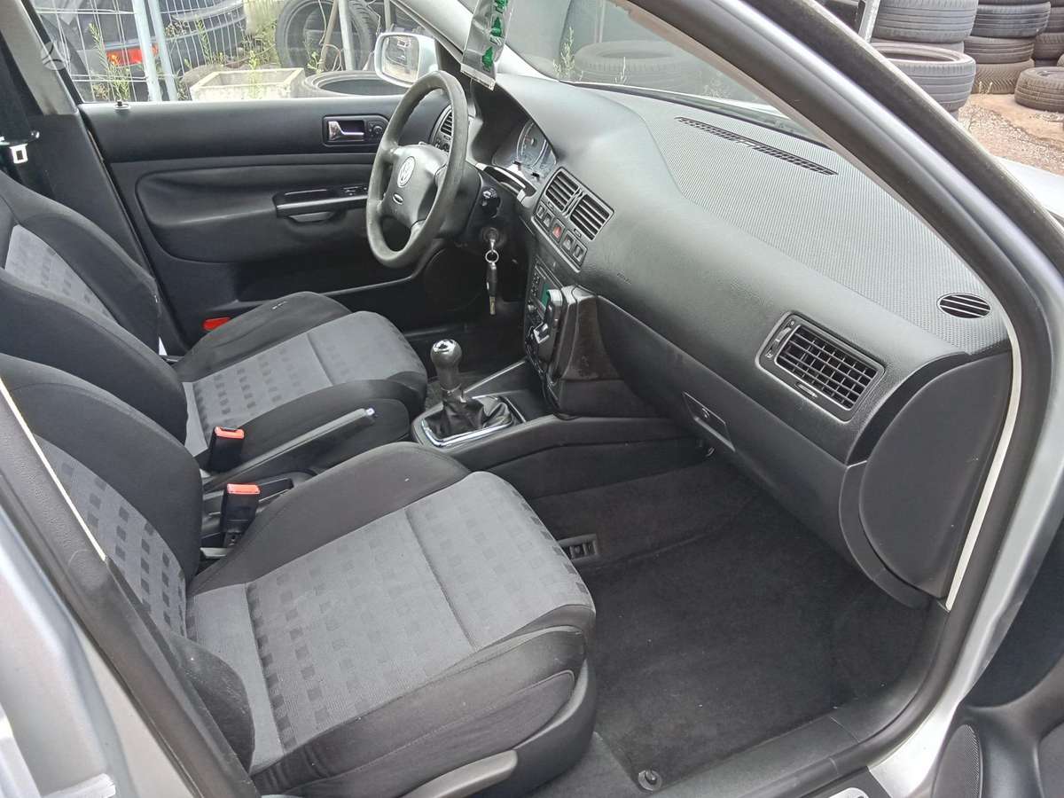 Volkswagen Golf 2006 — photo 11