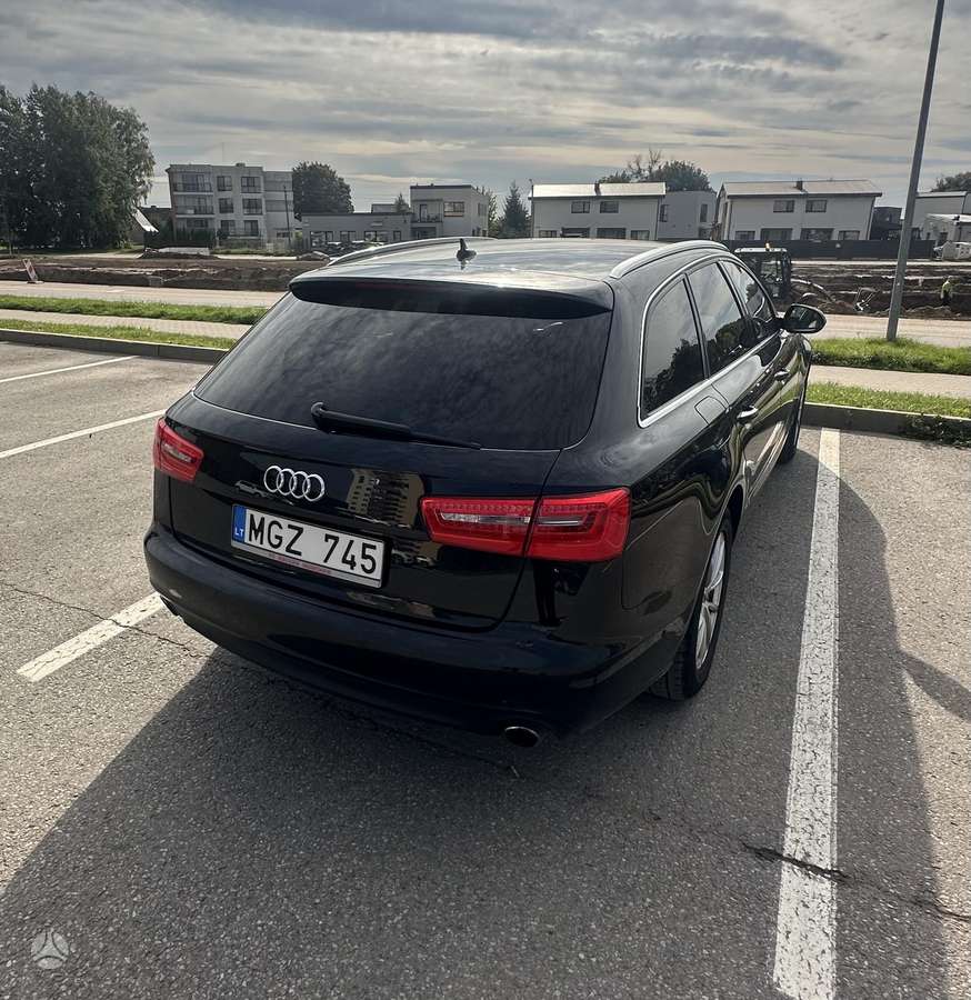 Audi A6 2012 — interior