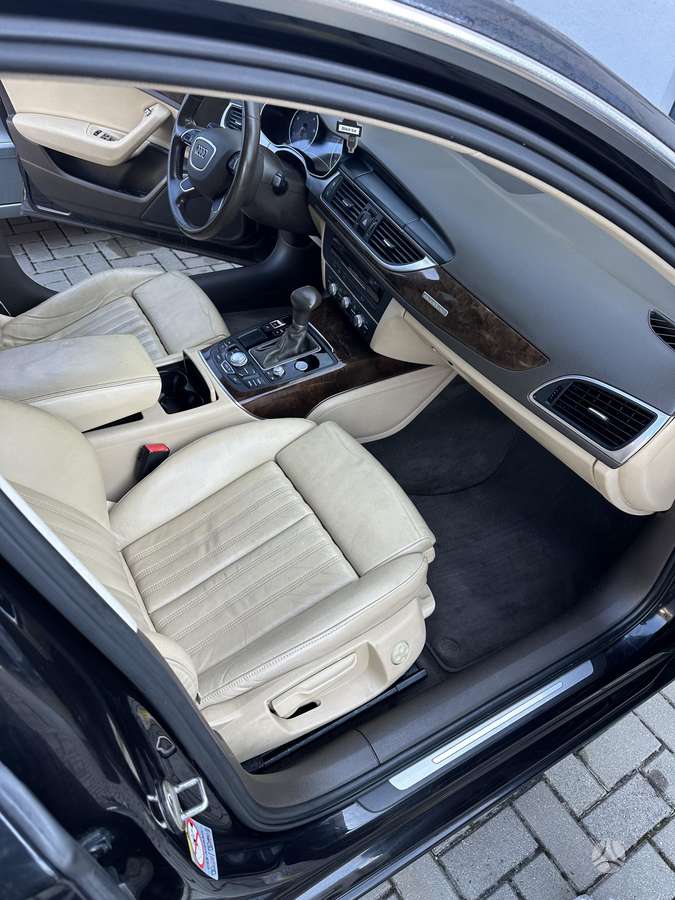 Audi A6 2012 — photo 9