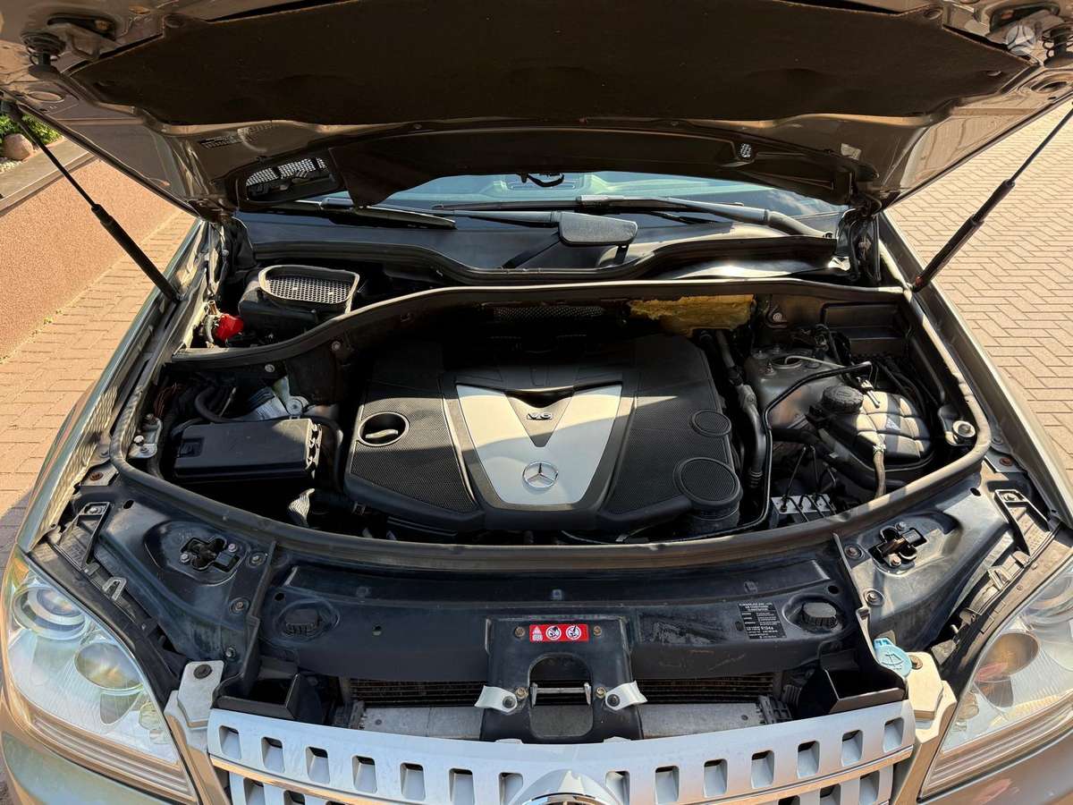 Mercedes-Benz ML320 2006 — photo 22