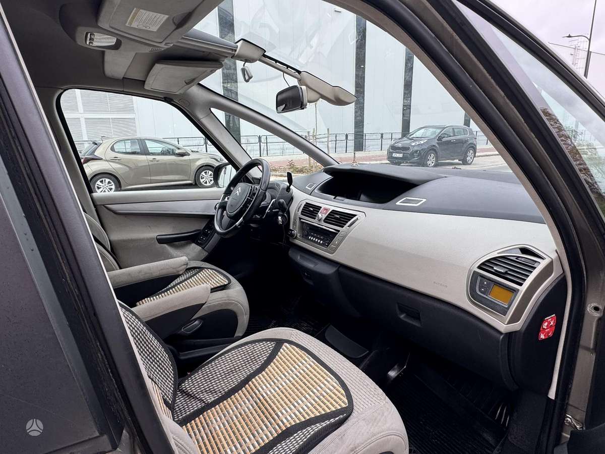 Citroen C4 2008 — photo 7