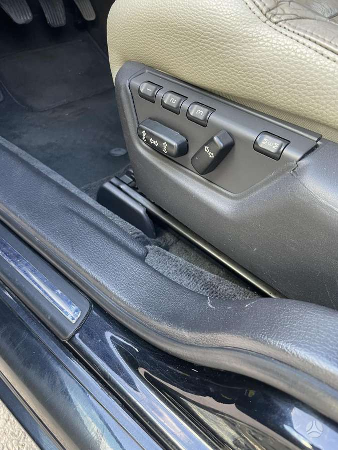 Volvo V70 2007 — photo 16