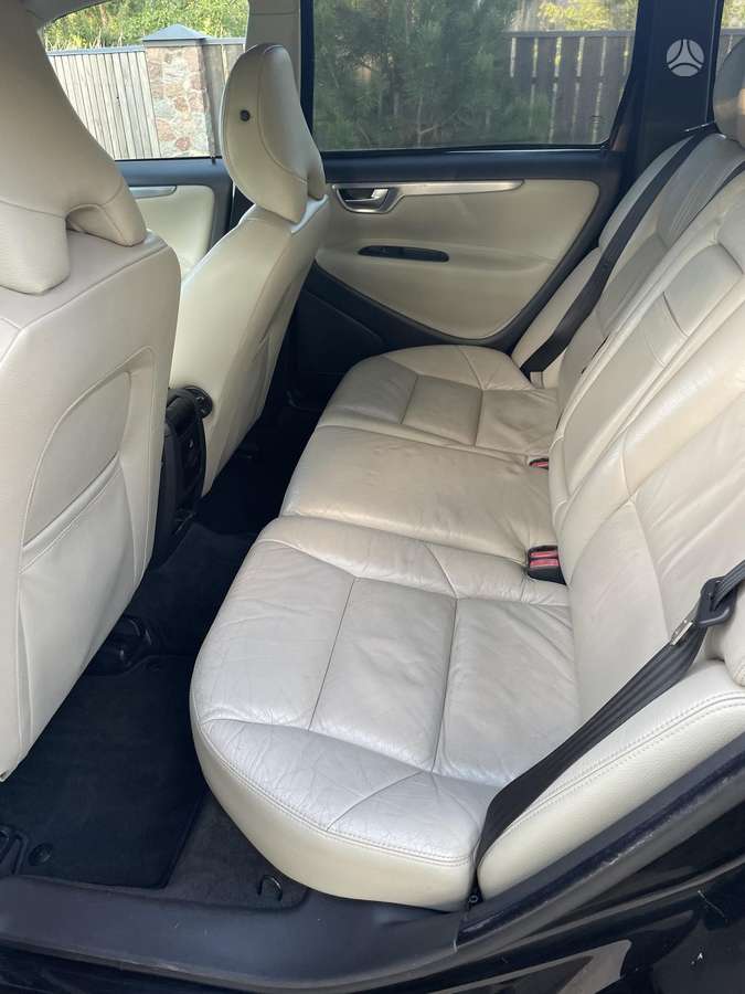 Volvo V70 2007 — photo 17