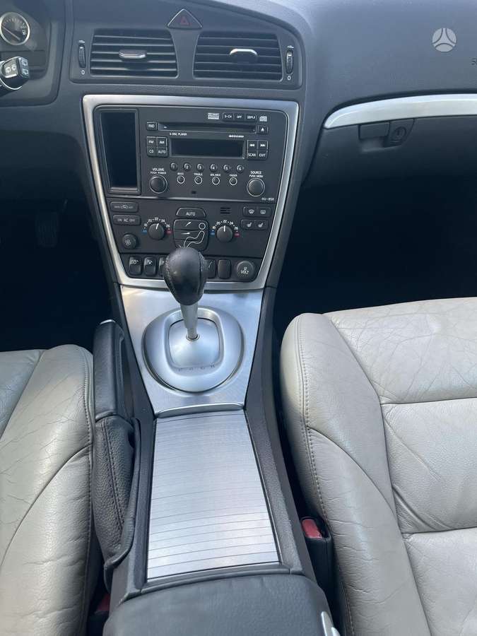 Volvo V70 2007 — photo 20
