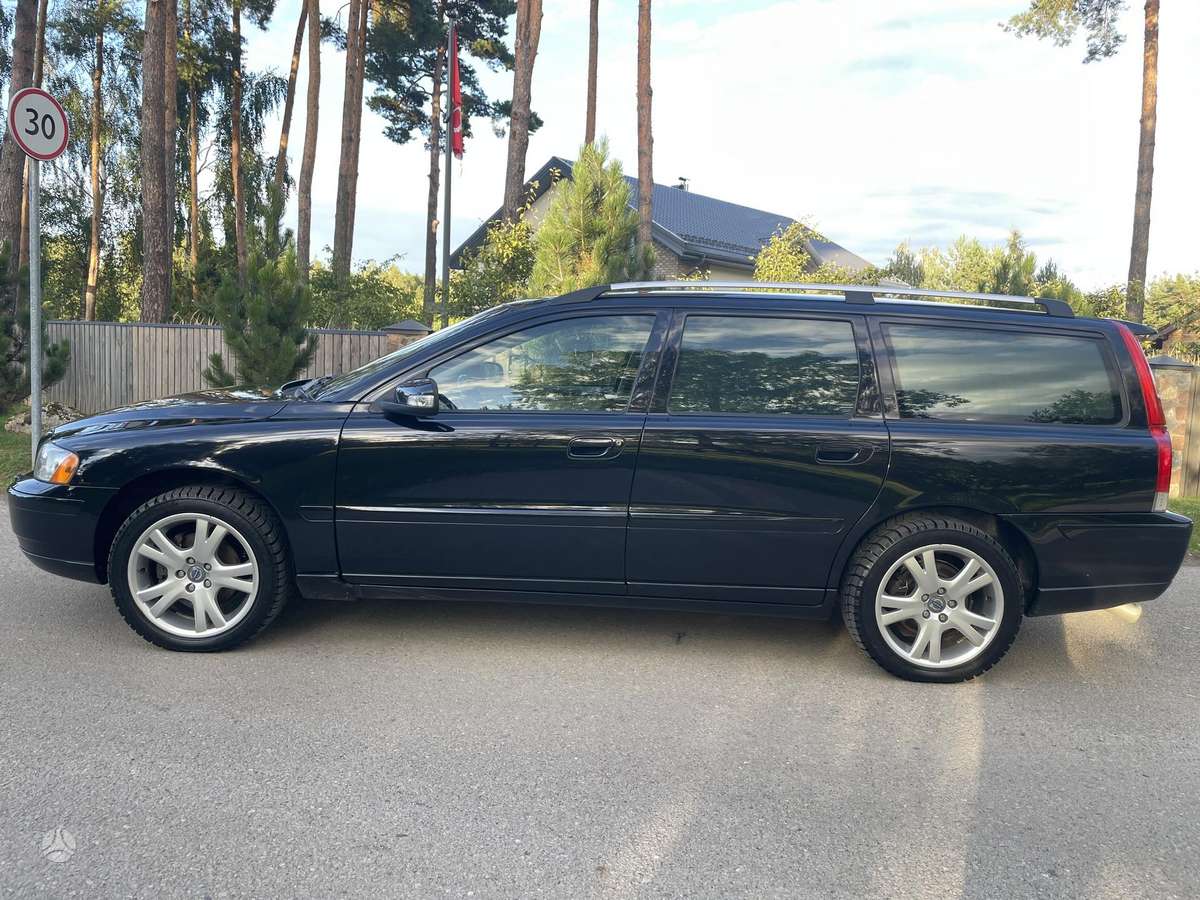 Volvo V70 2007 — engine 2401 cm³, 163 HP (120kW)