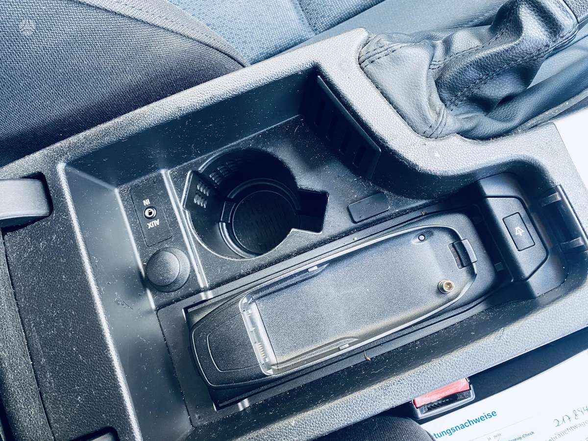 BMW 320 2005 — photo 13