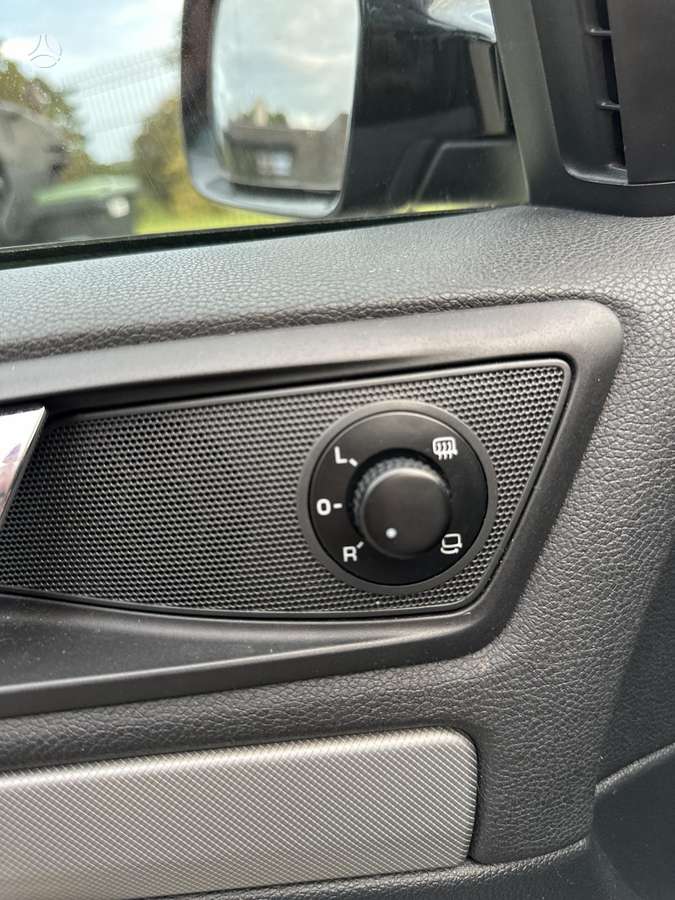 Skoda Octavia 2011 — photo 14