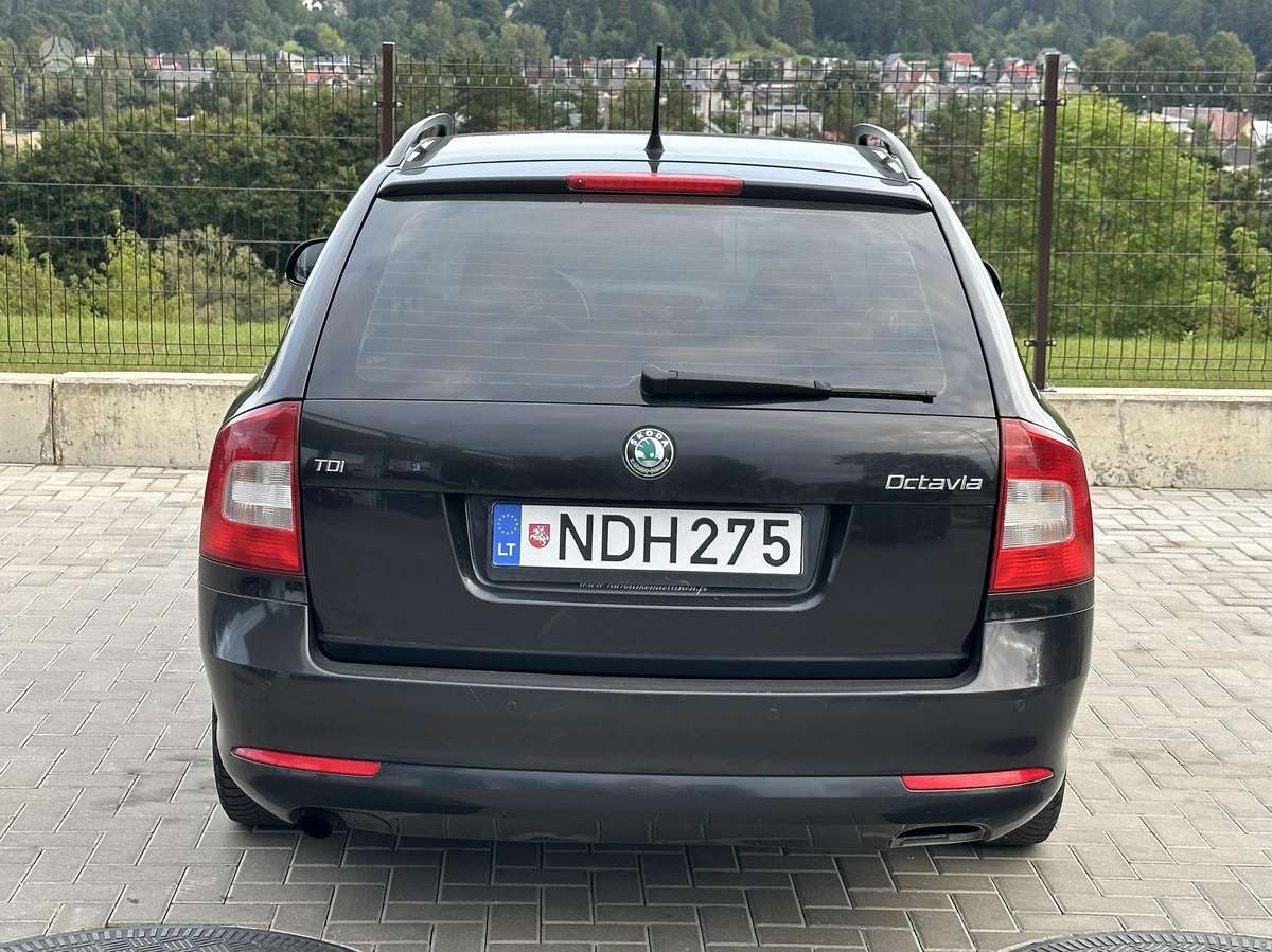 Skoda Octavia 2011 — photo 7
