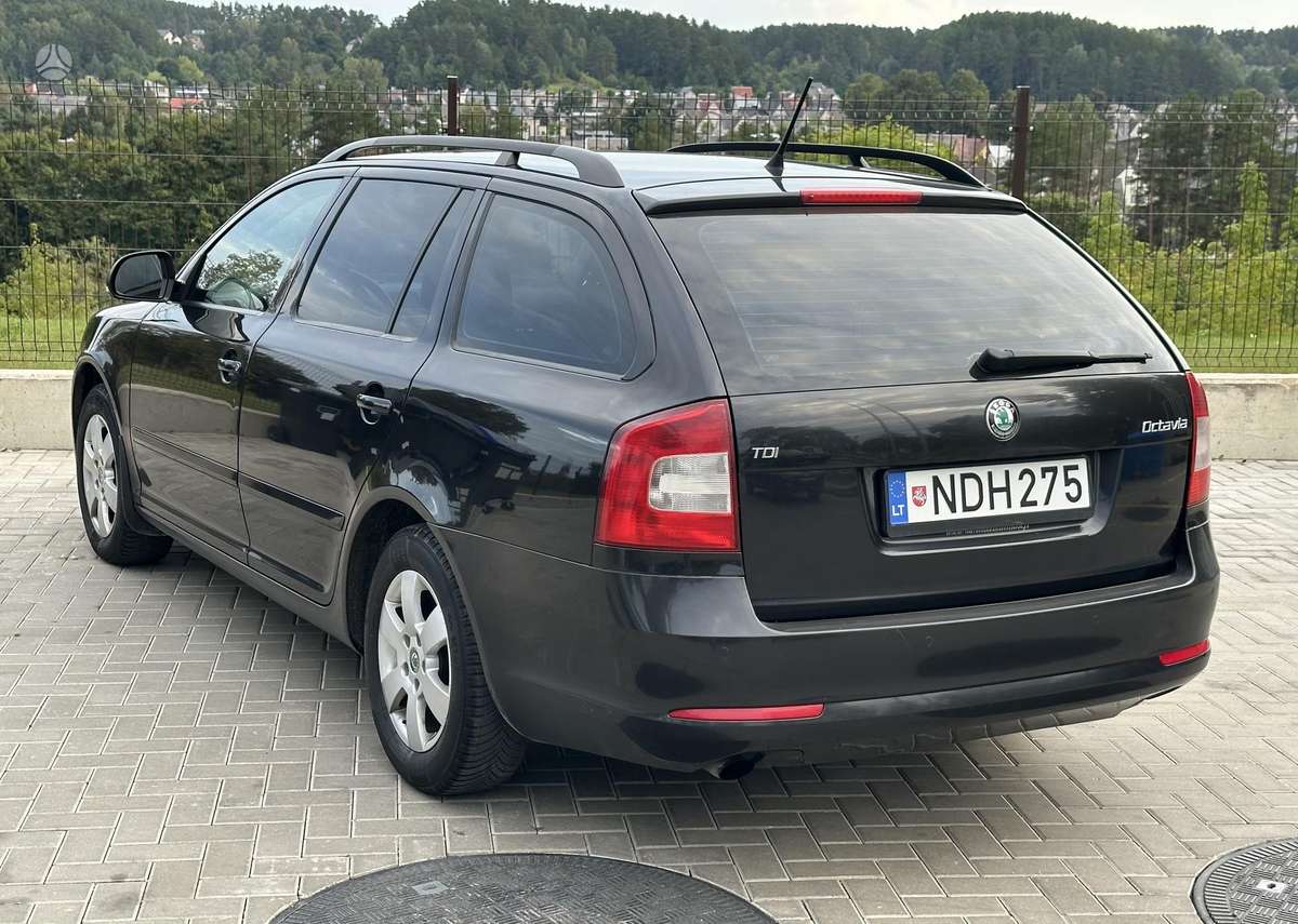 Skoda Octavia 2011 — photo 8