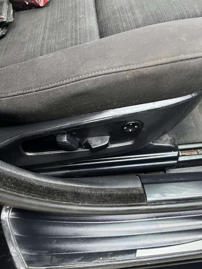 BMW 530 2006 — interior