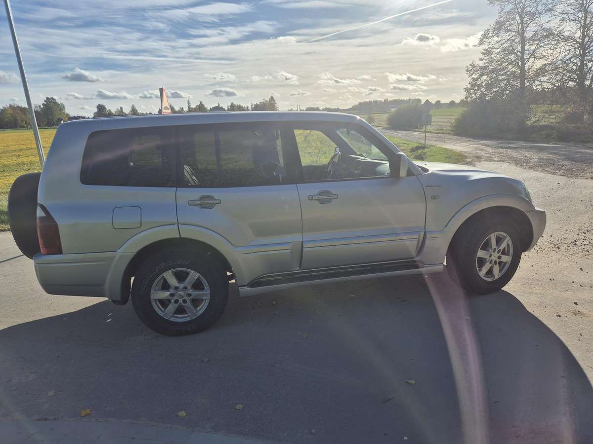 Mitsubishi Pajero 2004 — photo 6