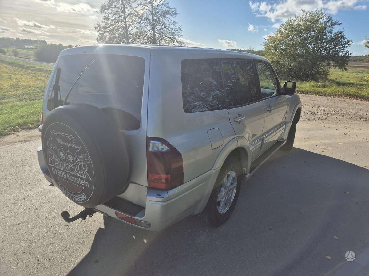Mitsubishi Pajero 2004 — photo 7
