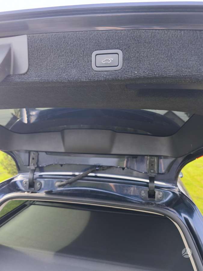 Volvo V70 2009 — photo 15