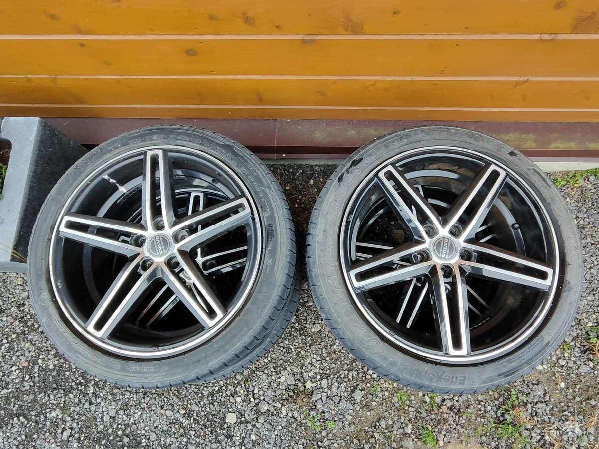 Volvo V70 2009 — photo 25