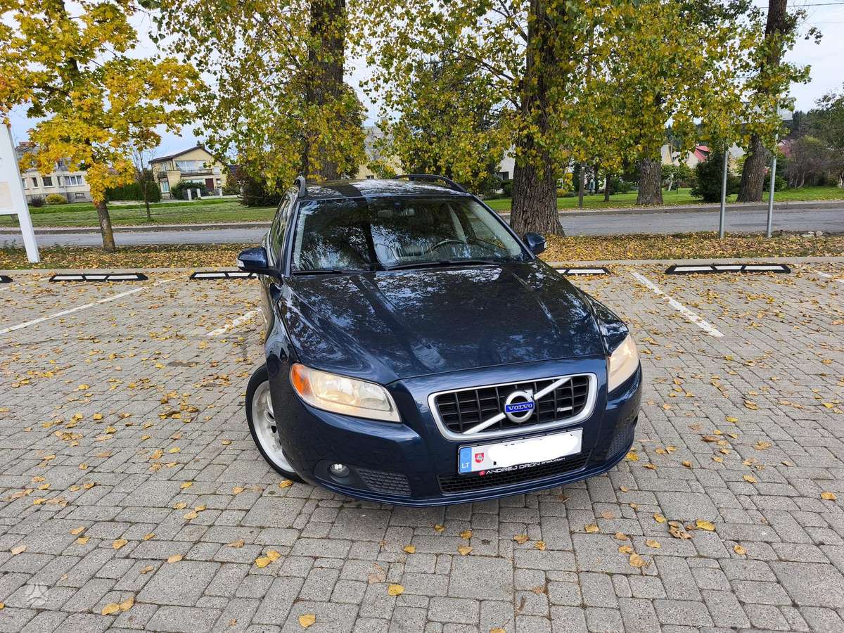 Volvo V70 2009 — engine 1560 cm³, 109 HP (80kW)