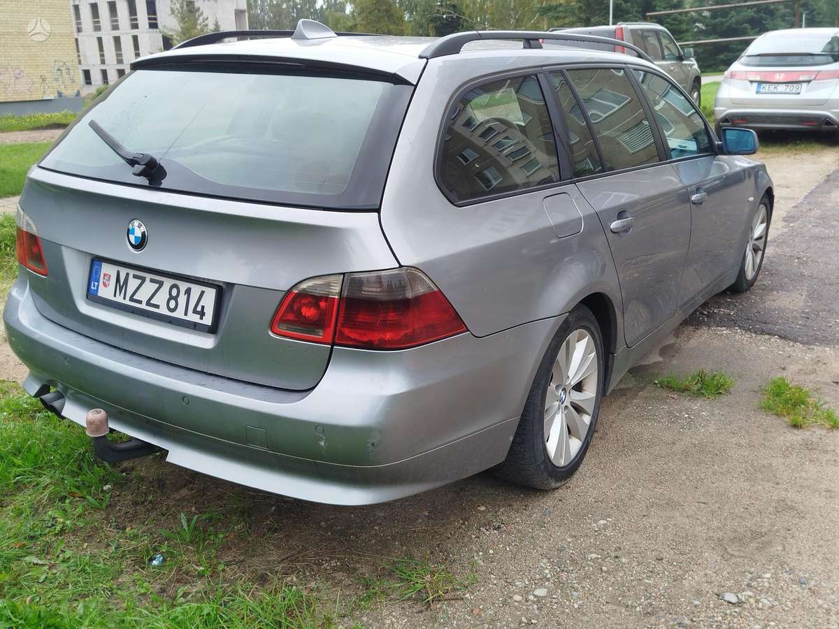 BMW 530 2005 — engine 3000 cm³, 218 HP (160kW)