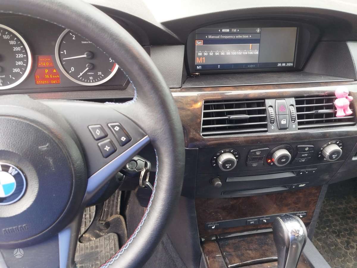 BMW 530 2005 — photo 6