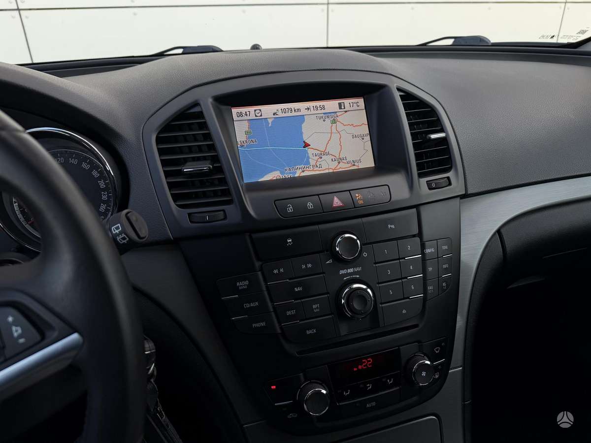 Opel Insignia 2009 — photo 13